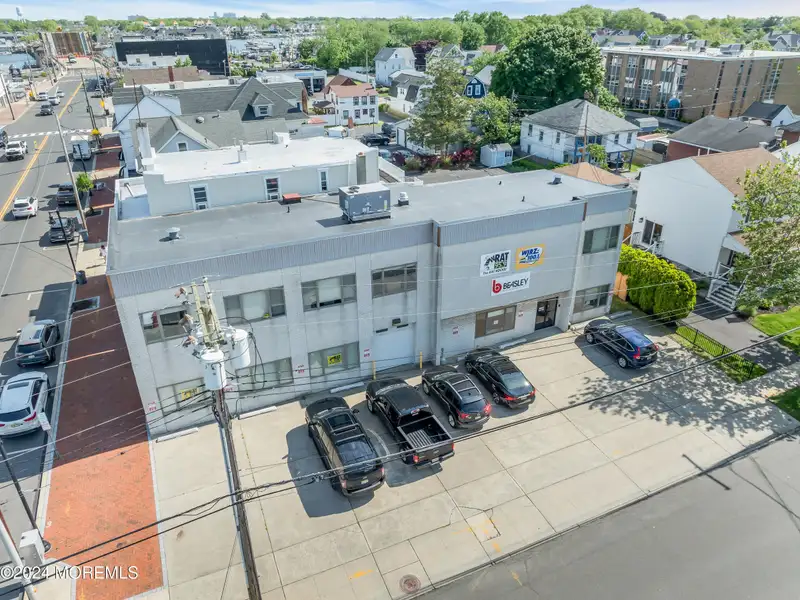 Versatile Commercial Lease in Prime Belmar Location, 5,000 Sq. Ft. Total Available