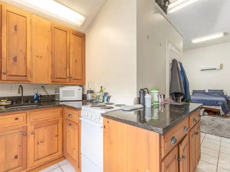 Two Commercial Buildings with Office and Studio Apartment in Clyde, Close to Amenities