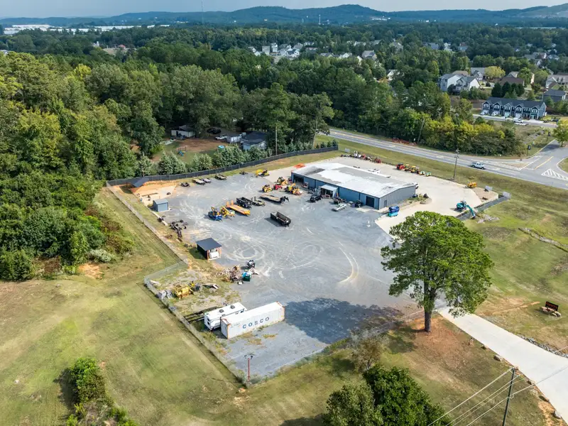 Versatile 8,000 Sf Industrial Facility on 5 Acres with Prime Hwy 41 Frontage