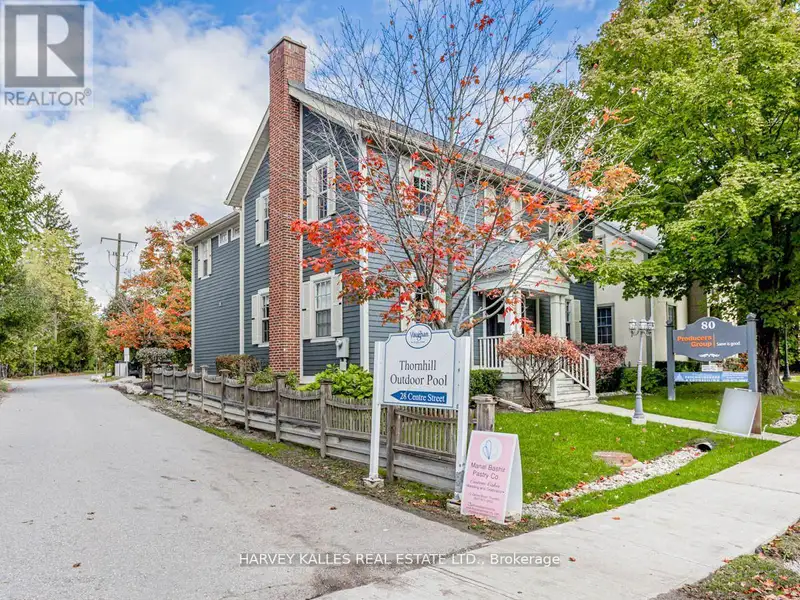 Custom Built Mixed-use Office/residential Property in Thornhill Village, 2013 Award Winner
