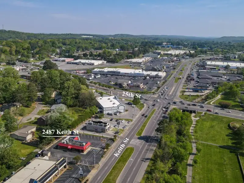 Prime Commercial Restaurant Space in High-traffic Location, 2915 Sq. Ft.