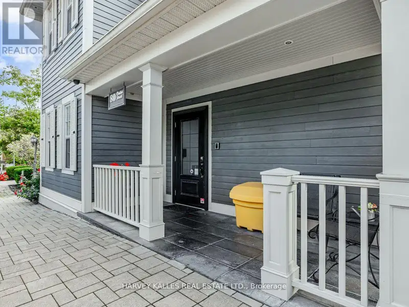 Custom Built Mixed-use Office/residential Property in Thornhill Village, 2013 Award Winner