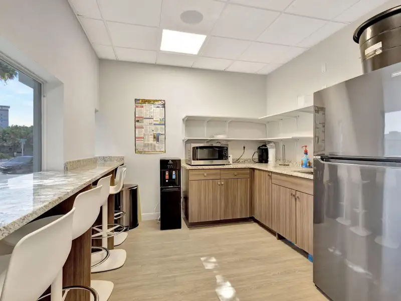 Renovated 5,194 Sf Commercial Building on Federal Highway, Delray Beach