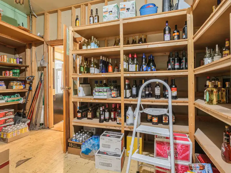 Established Retail Liquor Store with Residence and Development Potential in Collbran