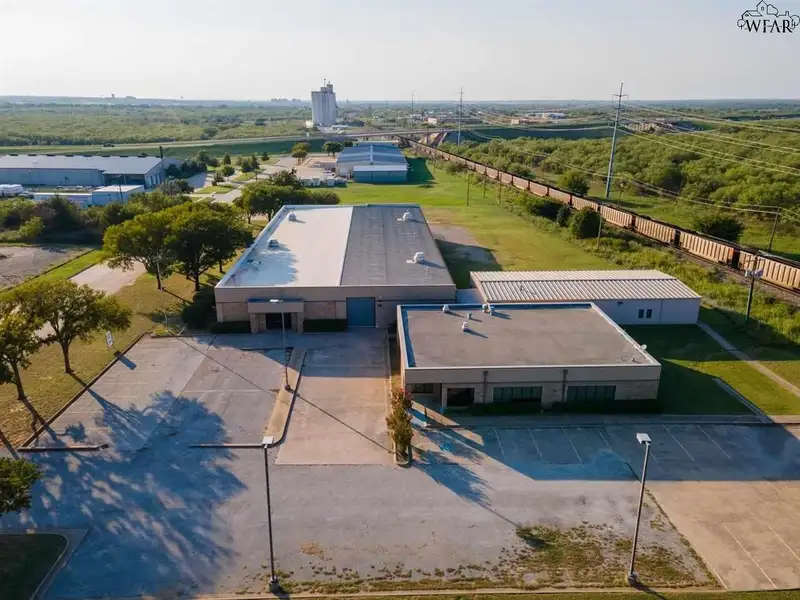 Warehouse and Office Complex in Business Park, 2716 Commerce, Excellent Truck Access