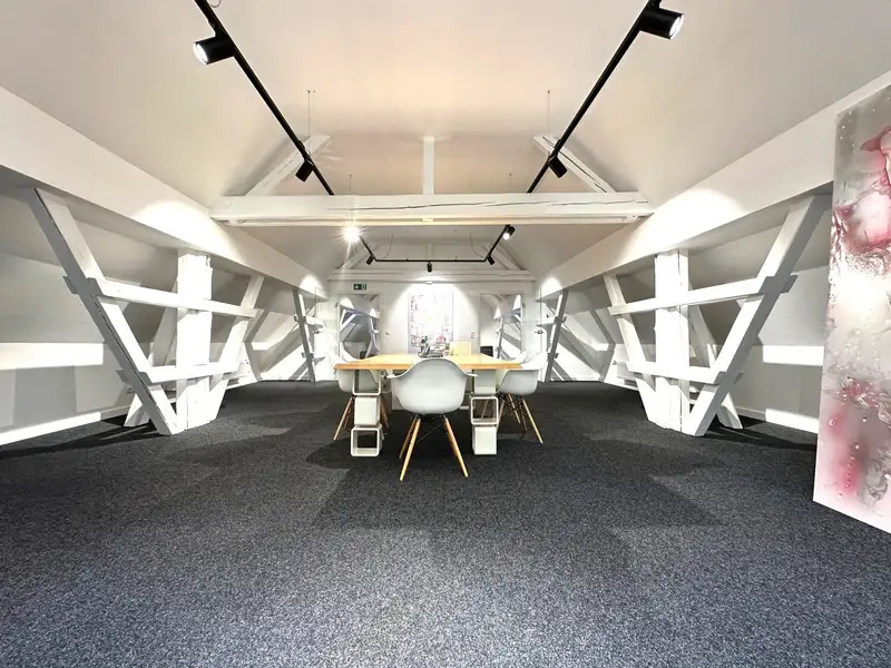 Modernized Historic Office Building Near Clinics in Lüdenscheid with Flexible Spaces and Parking