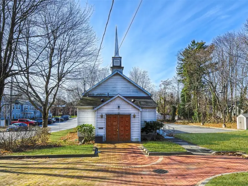 Historic Salem Ame House of Worship for Rent in Roslyn Heights, Nassau County