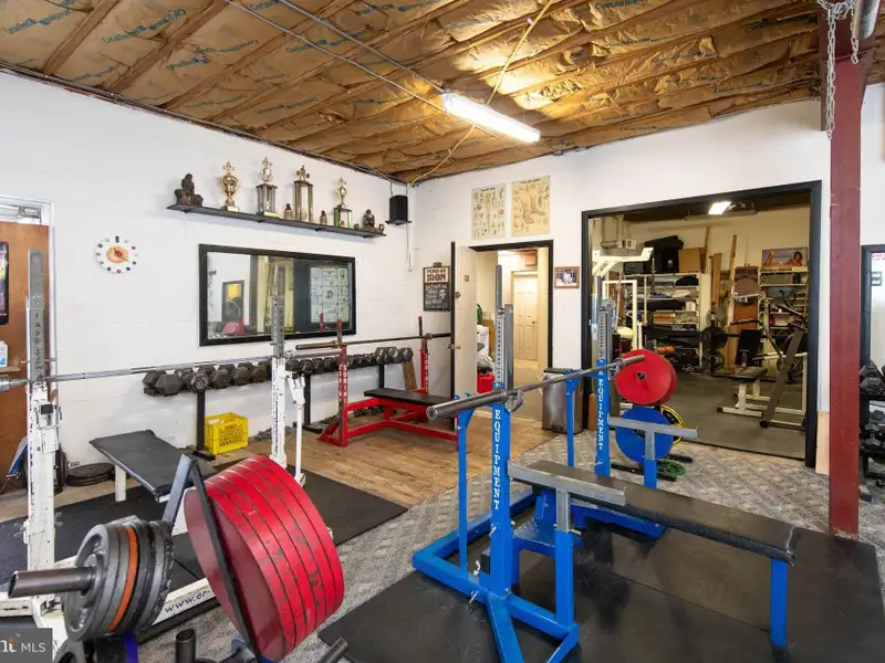 Mixed-use Commercial Property with Office, Garage, and Apartment in Flourtown