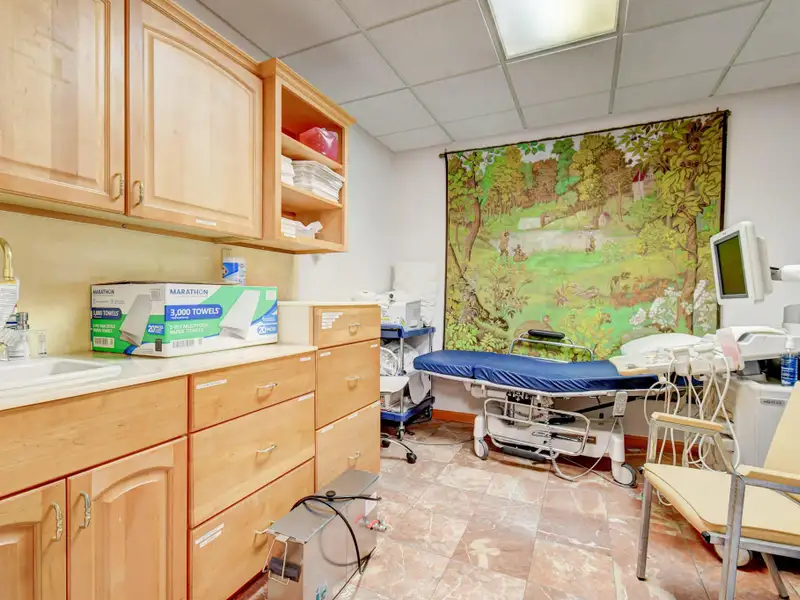 Turnkey 1,800 Sf Medical Office in Boynton Beach Near Baptist Hospital