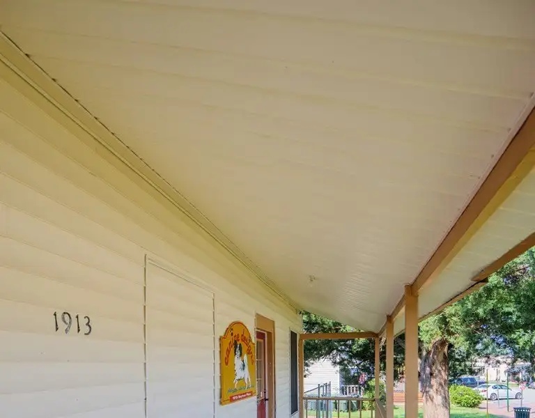 Versatile Flex Building with Office and Warehouse Space in Prime Valdosta Location