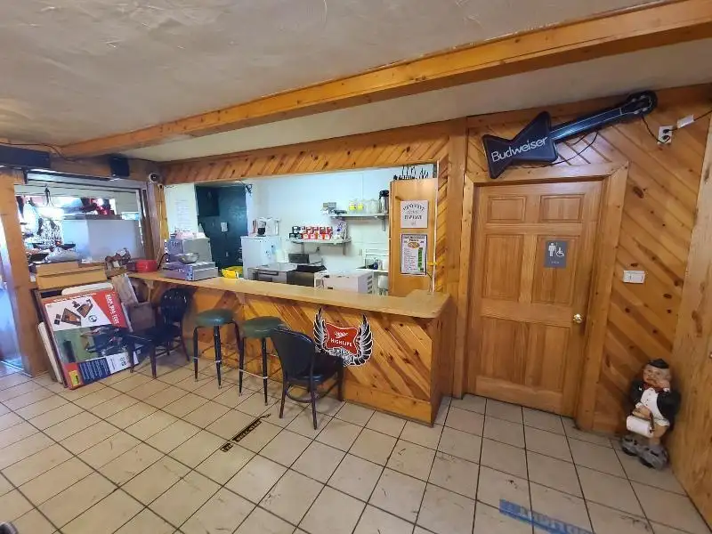 Established Bar for Sale in Downtown Pardeeville, Wi with Outdoor Seating