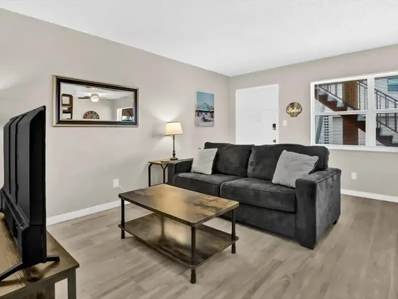 8-unit Apartment Building on Intracoastal Waterway in Redington Shores