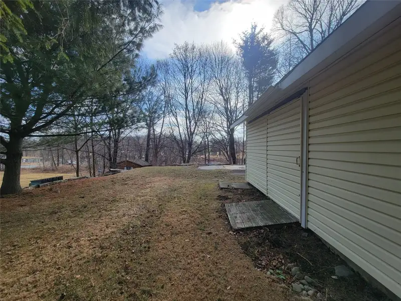 Mixed-use Property in Prime Location with Residential and Commercial Potential