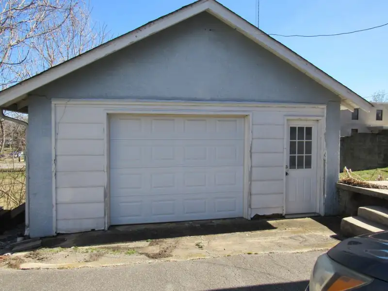 Commercial Investment Opportunity in Historic Mcminnville: Dual Buildings with High Visibility and Parking