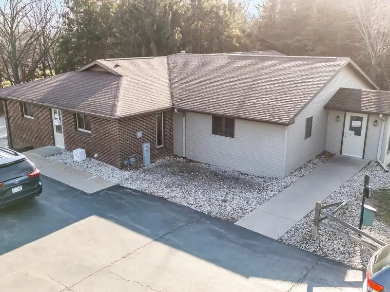 Versatile 3,100 Sq. Ft. Commercial Property Near Hwy 116 and Hwy 21