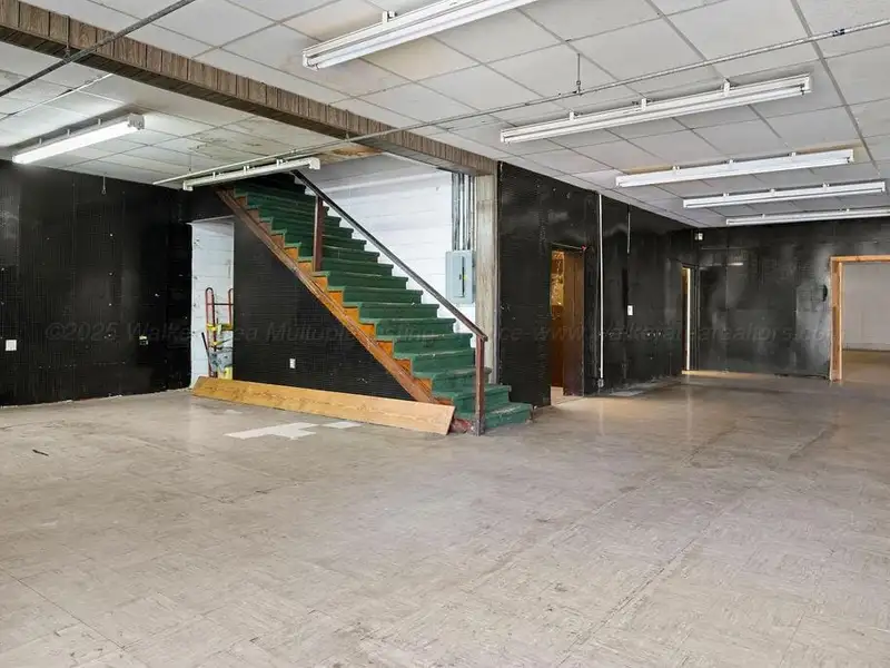 Versatile 8,370 Sqft Property with Storage and Kitchen Near Interstate