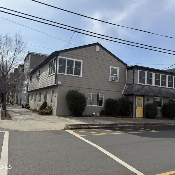 Commercial Lease