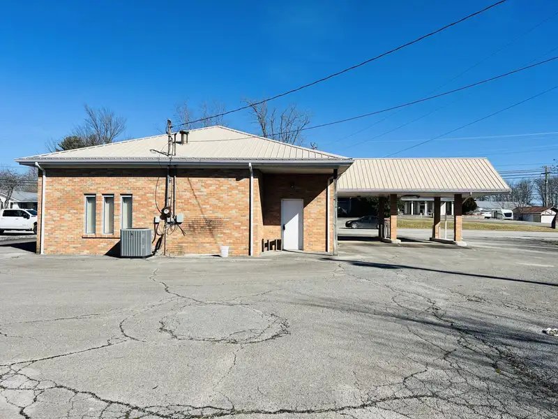 Historic Downtown Brick Building with Vault, Ideal for Office or Retail Conversion