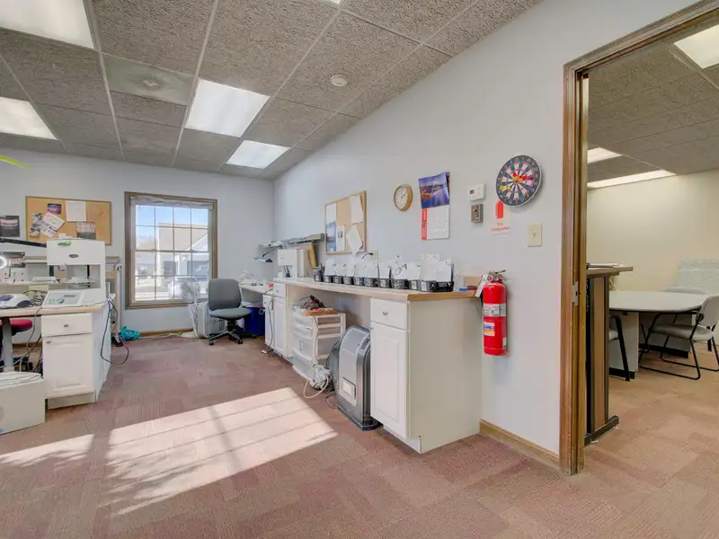 Move-in Ready 5,000 Sq Ft Commercial Space in Prime Edgewood Location