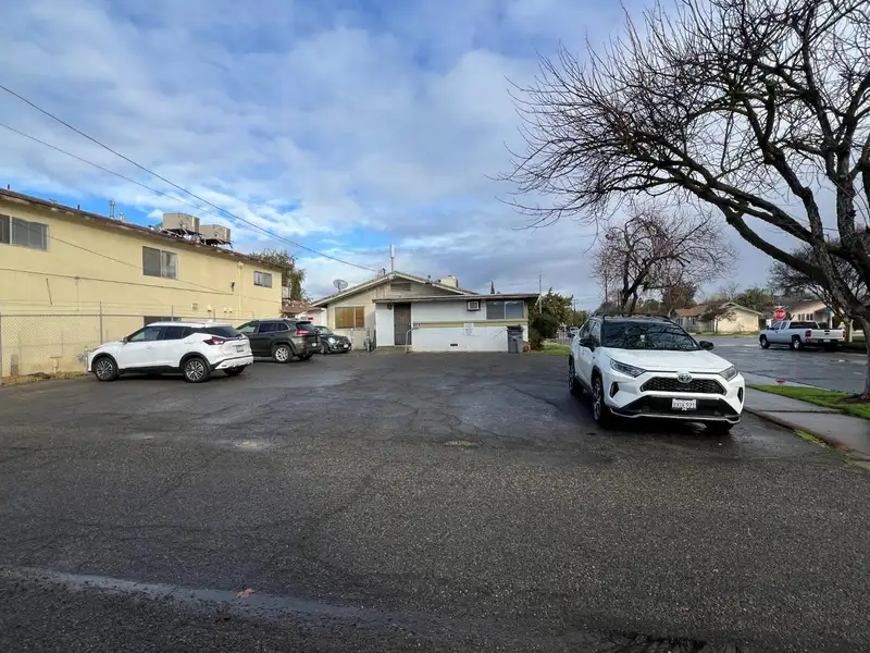 Versatile Commercial Space with Multiple Addresses and Ample Parking in Prime Location