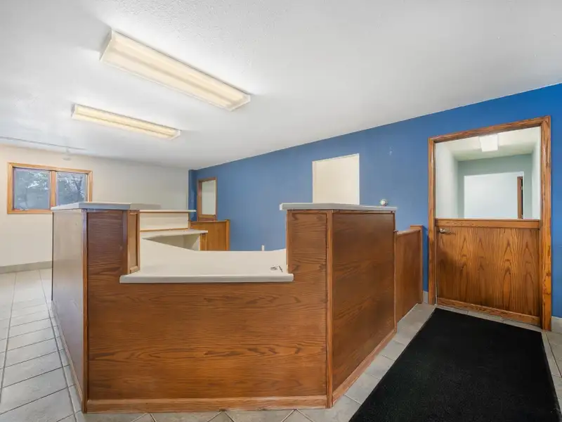 Versatile 3,100 Sq. Ft. Commercial Property Near Hwy 116 and Hwy 21
