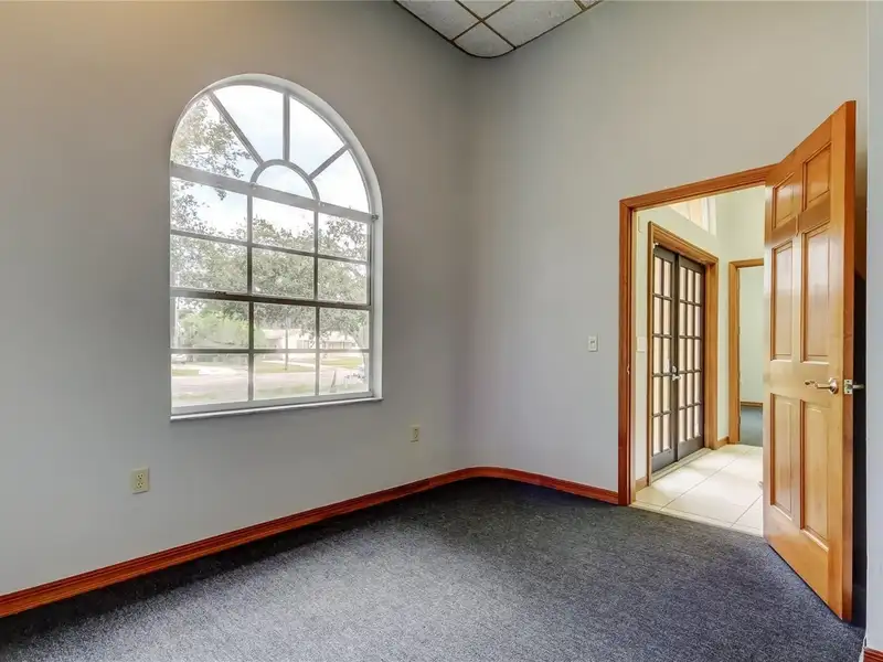 Professional Office Building in Central St. Petersburg with Flexible Layout and Parking