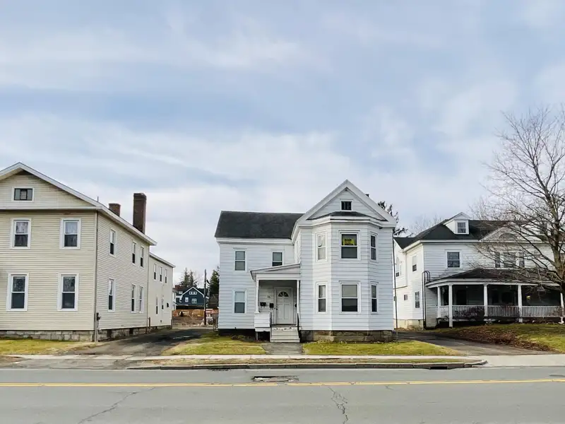 Charming Stone House Property in Desirable Location