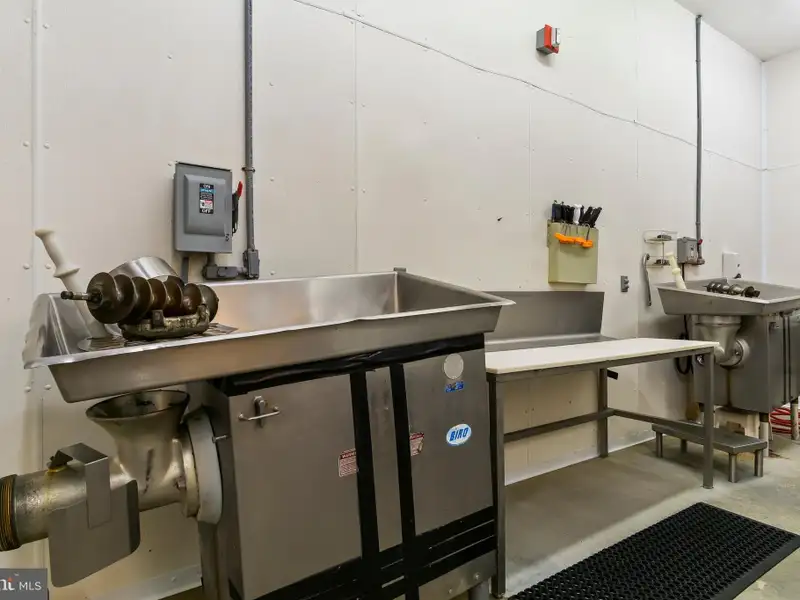 Established Meat Market and Processing Facility on 7 Acres Near Raystown Lake