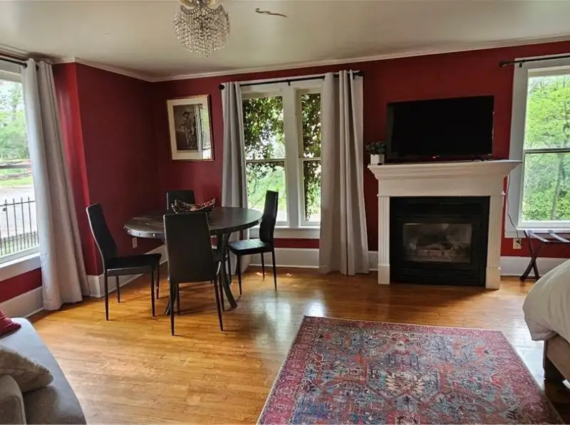 Charming Airbnb Cottage on Historic Loop with Upgrades and Large Entertaining Deck