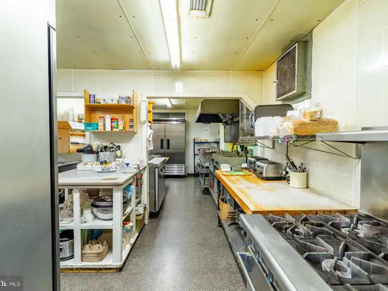Established Restaurant with Commercial Kitchen and 120+ Seating in Hardy County