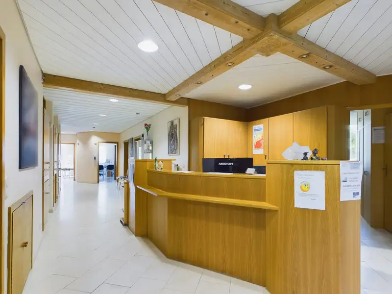 Renovated Mixed-use Building in Central Location with Medical Center Potential