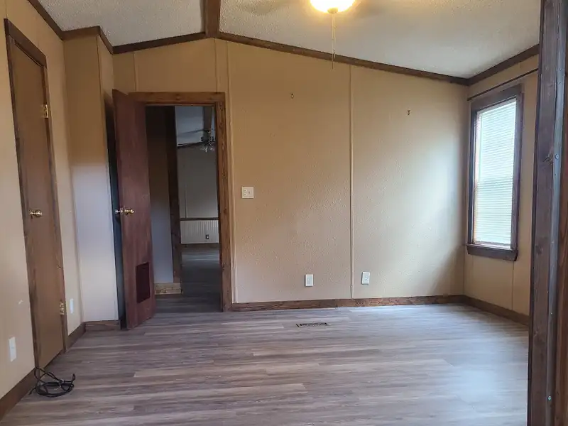 Income-producing Duplex in Ingram, Tx with Positive Cash Flow and Privacy Fencing