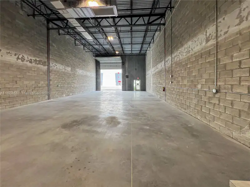 New 2,640 Sq. Ft. Warehouse in Homestead, Fl - Ideal for Storage and Business Operations