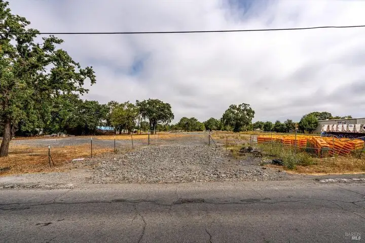 6.33-acre Development Opportunity in Prime Santa Rosa Location