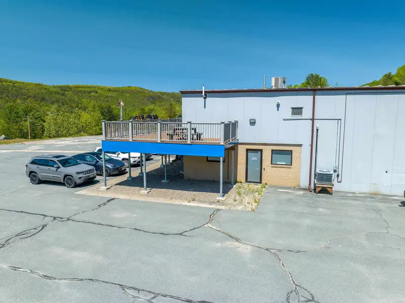 Renovated Flex Office and Light Manufacturing Space in Littleton's Industrial Park