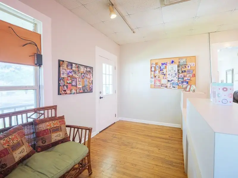 Versatile Flex Building with Office and Warehouse Space in Prime Valdosta Location