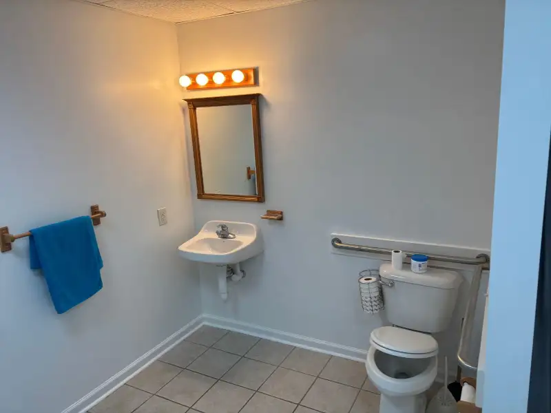 Versatile 2,150 Sq Ft Commercial Space in Prime General Business Location