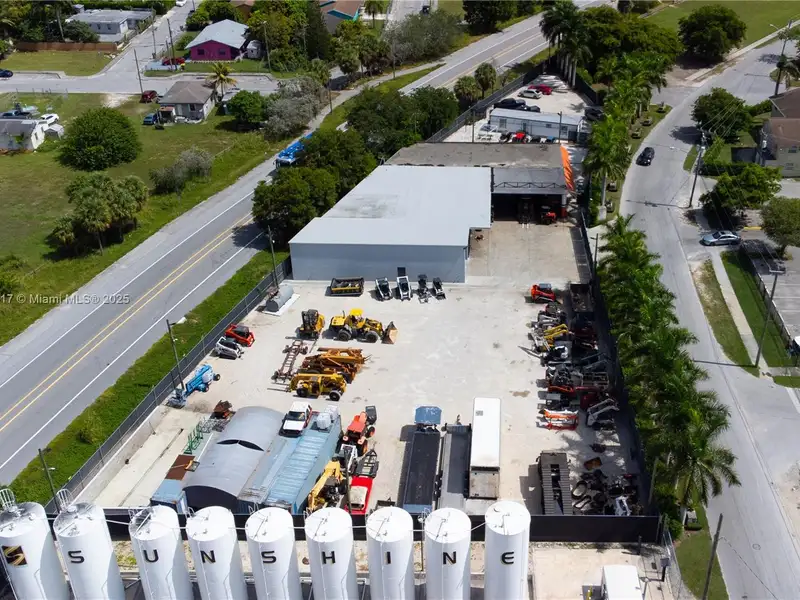 Industrial Property with 3,500 Sq.ft. Building on 1.07 Acres in Homestead, Fl