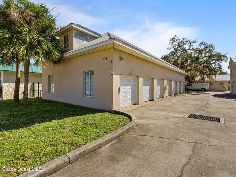 Turnkey 17-unit Storage Facility in Prime Melbourne Location