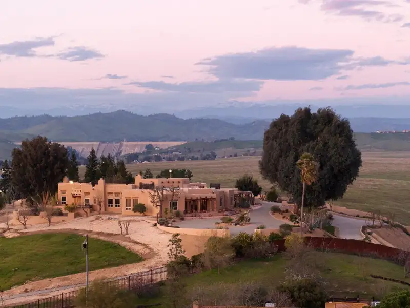 Luxury Estate with Stunning Views, Pool, Wine Cellar, and Extensive Amenities in Friant