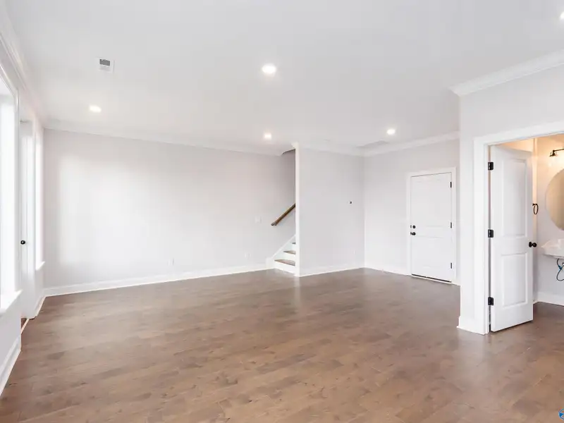 Live/work Townhome with Flex Space, Gourmet Kitchen, and 2-car Garage in Prime Location