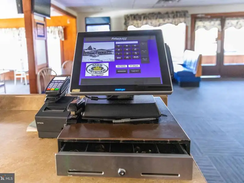 Established Restaurant with Commercial Kitchen and 120+ Seating in Hardy County