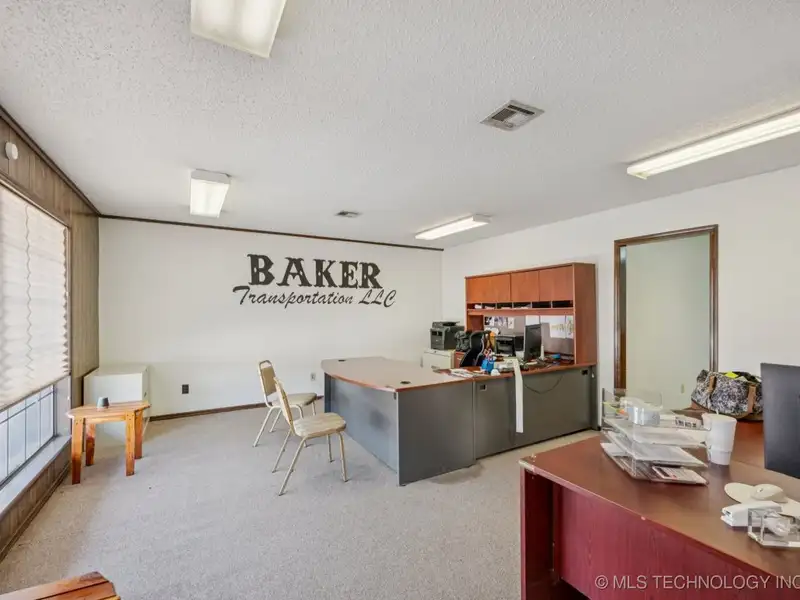 Fully-occupied Office Suite Building in Downtown Checotah with Five Units