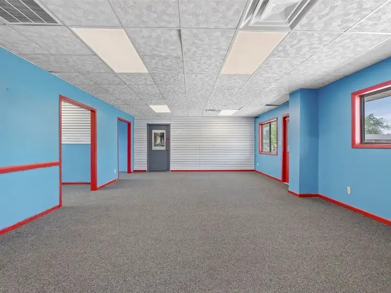 Flexible Office/retail Space for Lease in High-traffic Location, Edgewood Rd Sw