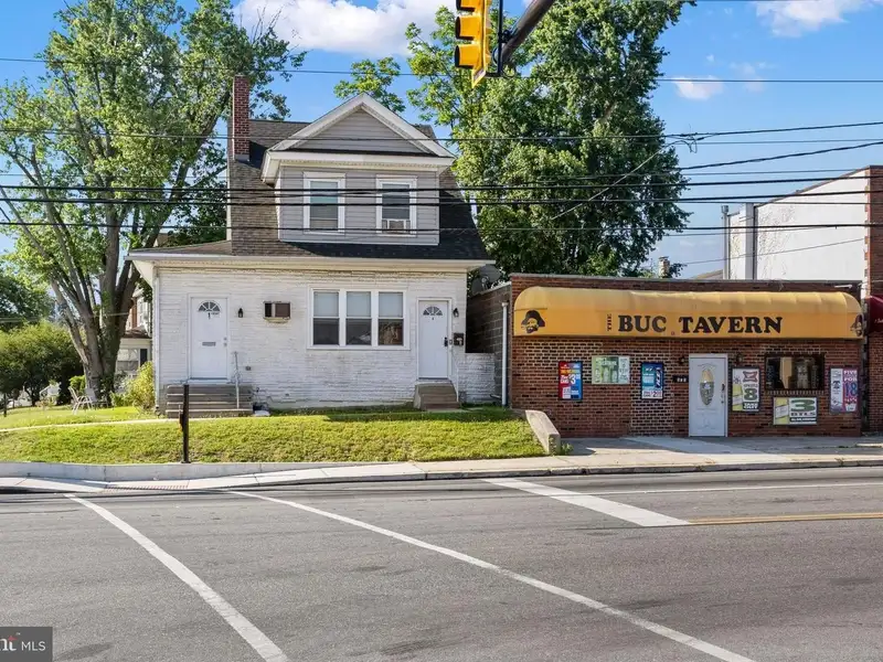 Established Bar and Liquor License for Sale in Glenolden, Pa