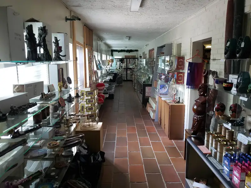 Versatile Retail Gift Shop and Cottages on 7.95 Acres with Mountain Views