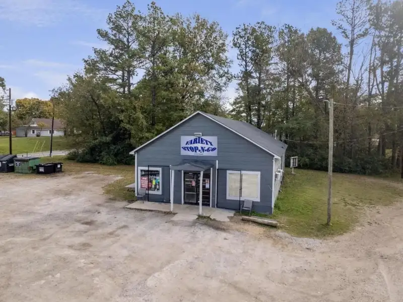 Established C-store in Stanton, Prime Location Near Ford's Blue Oval City