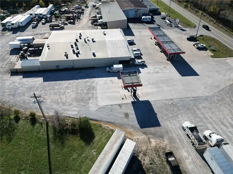 Established Truck Stop and Convenience Store with Restaurant in High-traffic Location