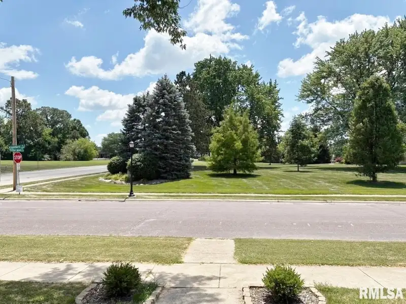 Versatile C-1 Zoned Property with 4 Bedrooms in Northwest Peoria Corner Lot