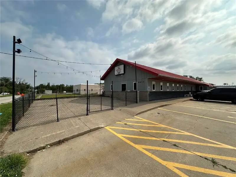 Turn-key Restaurant Space for Lease or Sale in Sw Corridor - 3,724 Sf